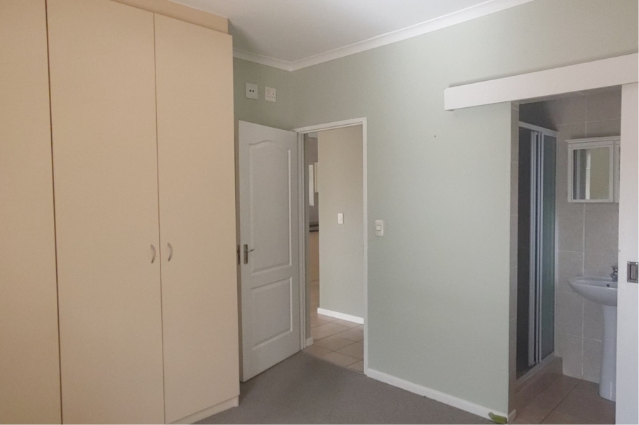 2 Bedroom Property for Sale in Protea Heights Western Cape